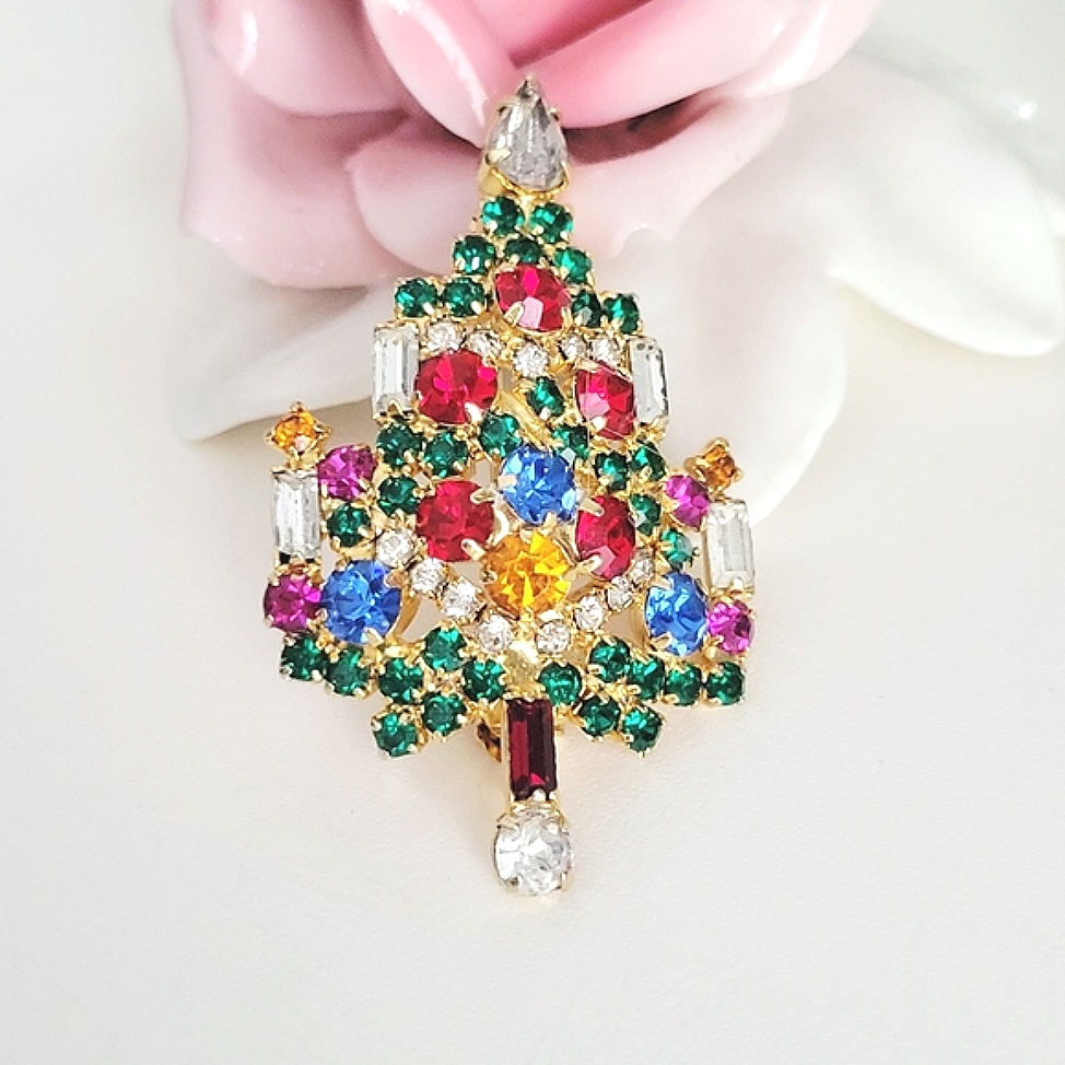 Vintage Warner Multicolor Crystal Rhinestone Christmas Tree Brooch